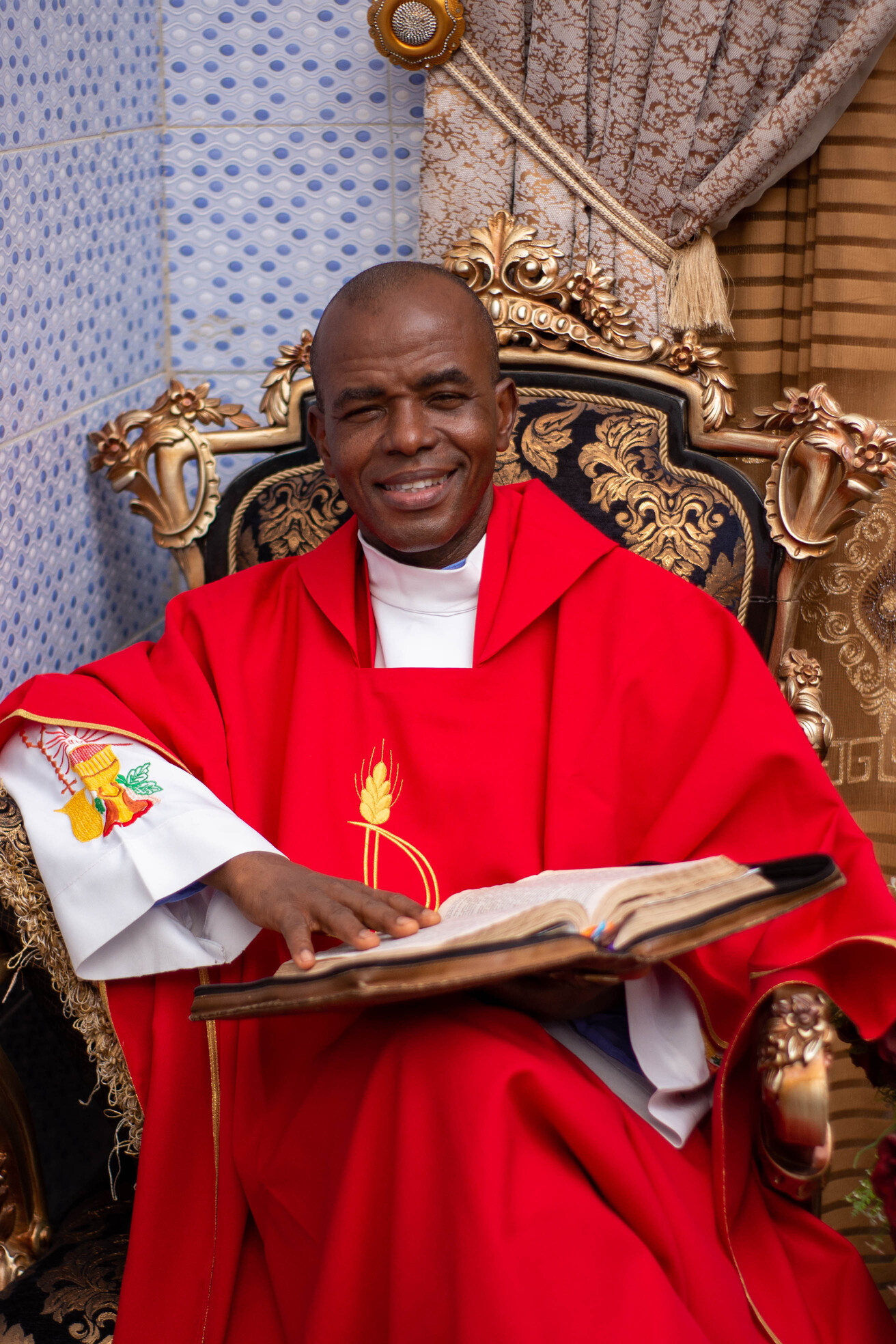 Rev. Fr. Mbaka preaching